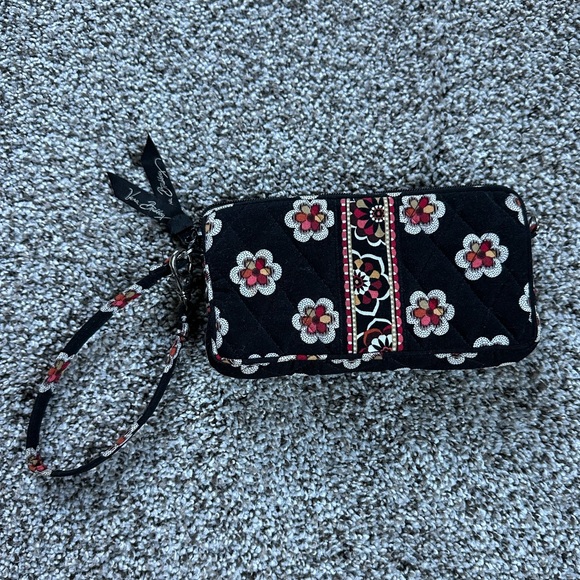 Vera Bradley Wristlet - Picture 2 of 5
